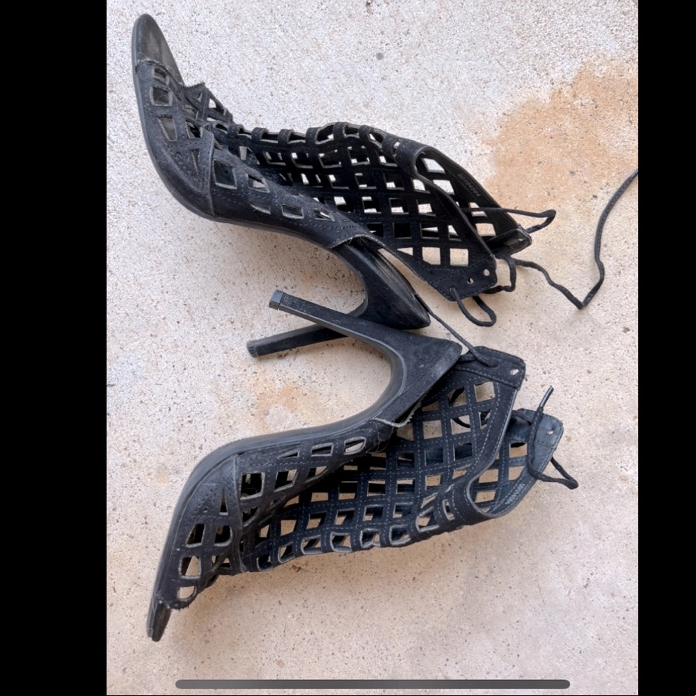 Forever 21 strapped black heels